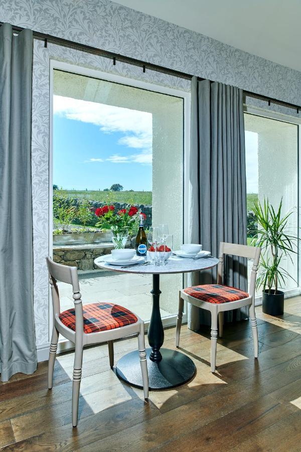 Monkstadt 1745 Restaurant With Rooms بورتري المظهر الخارجي الصورة